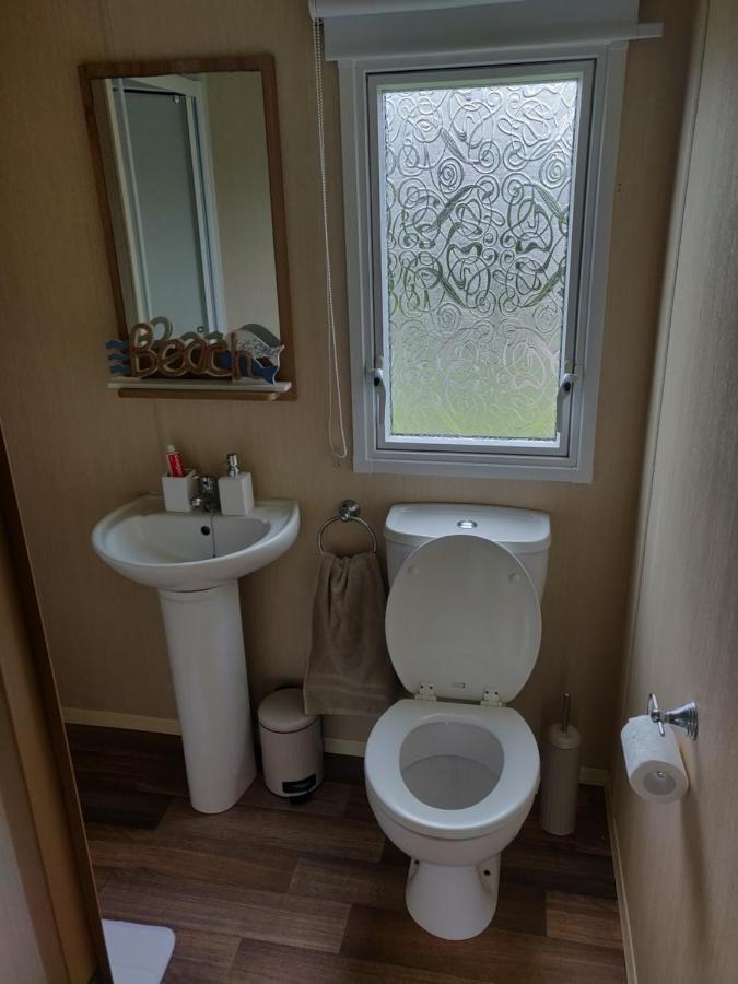 Presthaven Holiday Resort - Direct Access To Beach Prestatyn Exteriör bild
